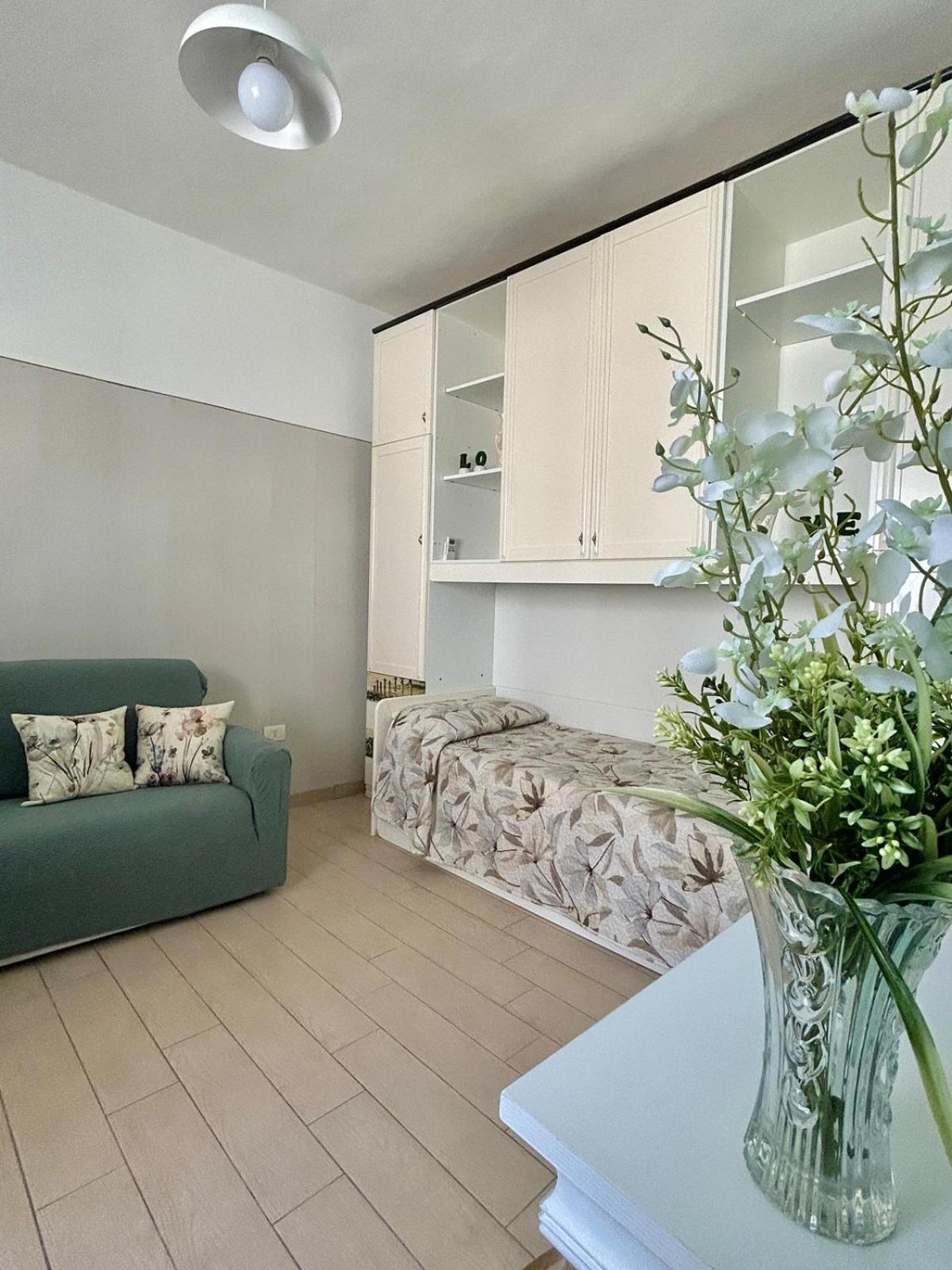 La Finestrella Apartment Giardina Gallotti Luaran gambar