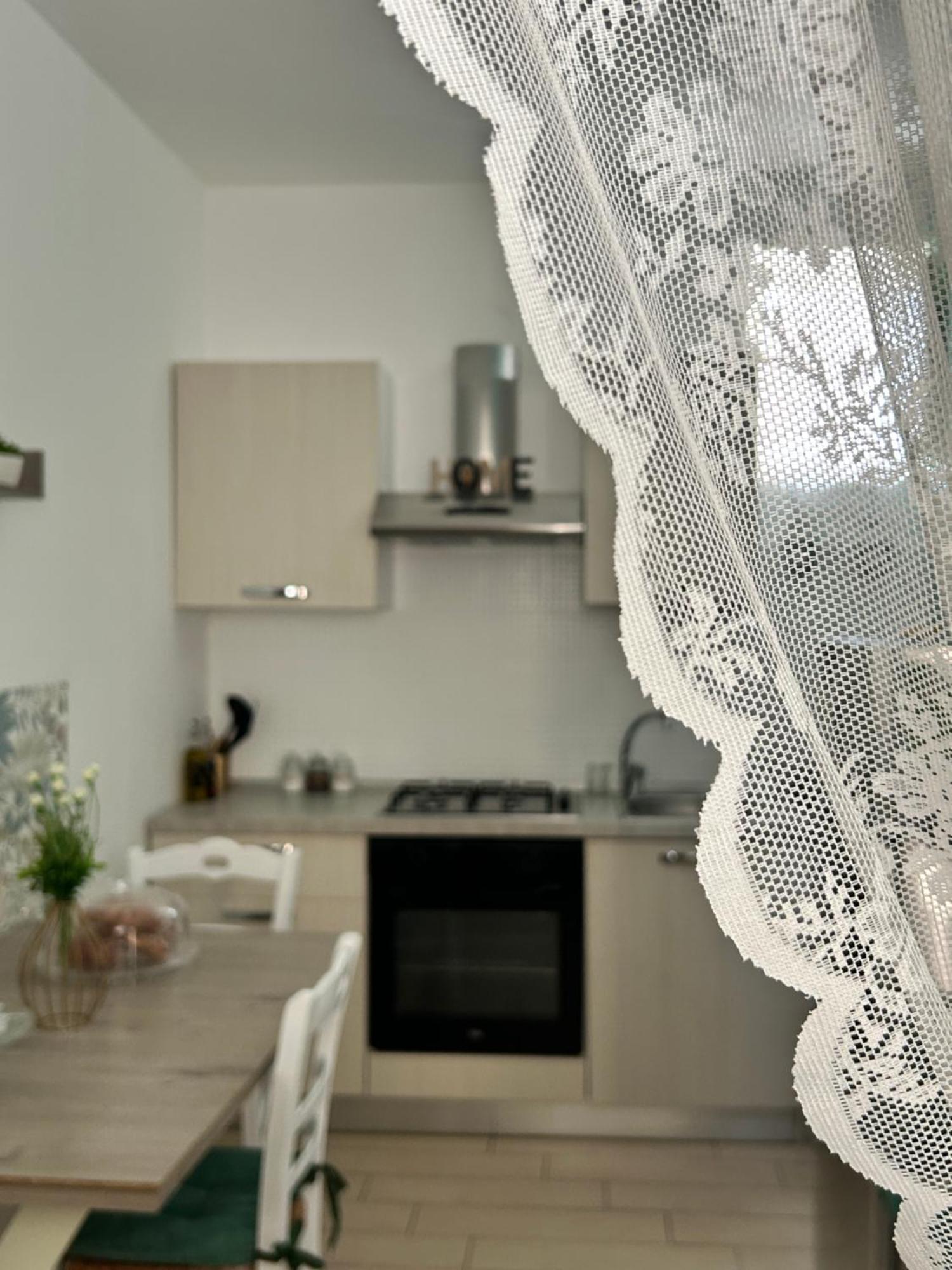 La Finestrella Apartment Giardina Gallotti Luaran gambar