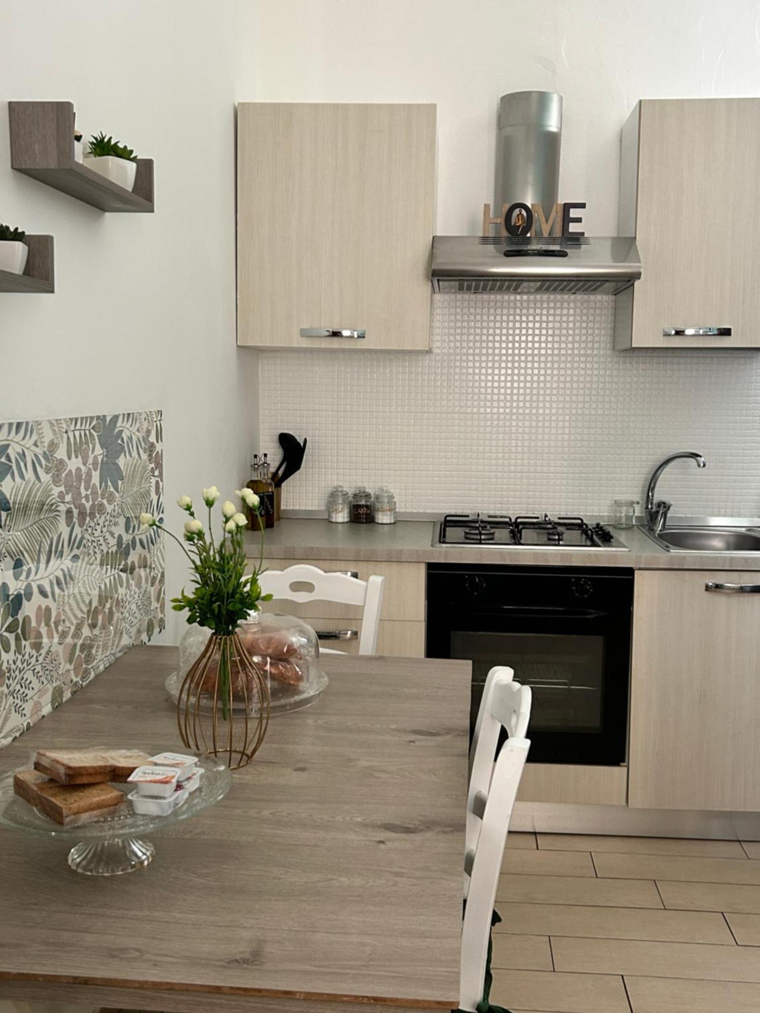 La Finestrella Apartment Giardina Gallotti Luaran gambar