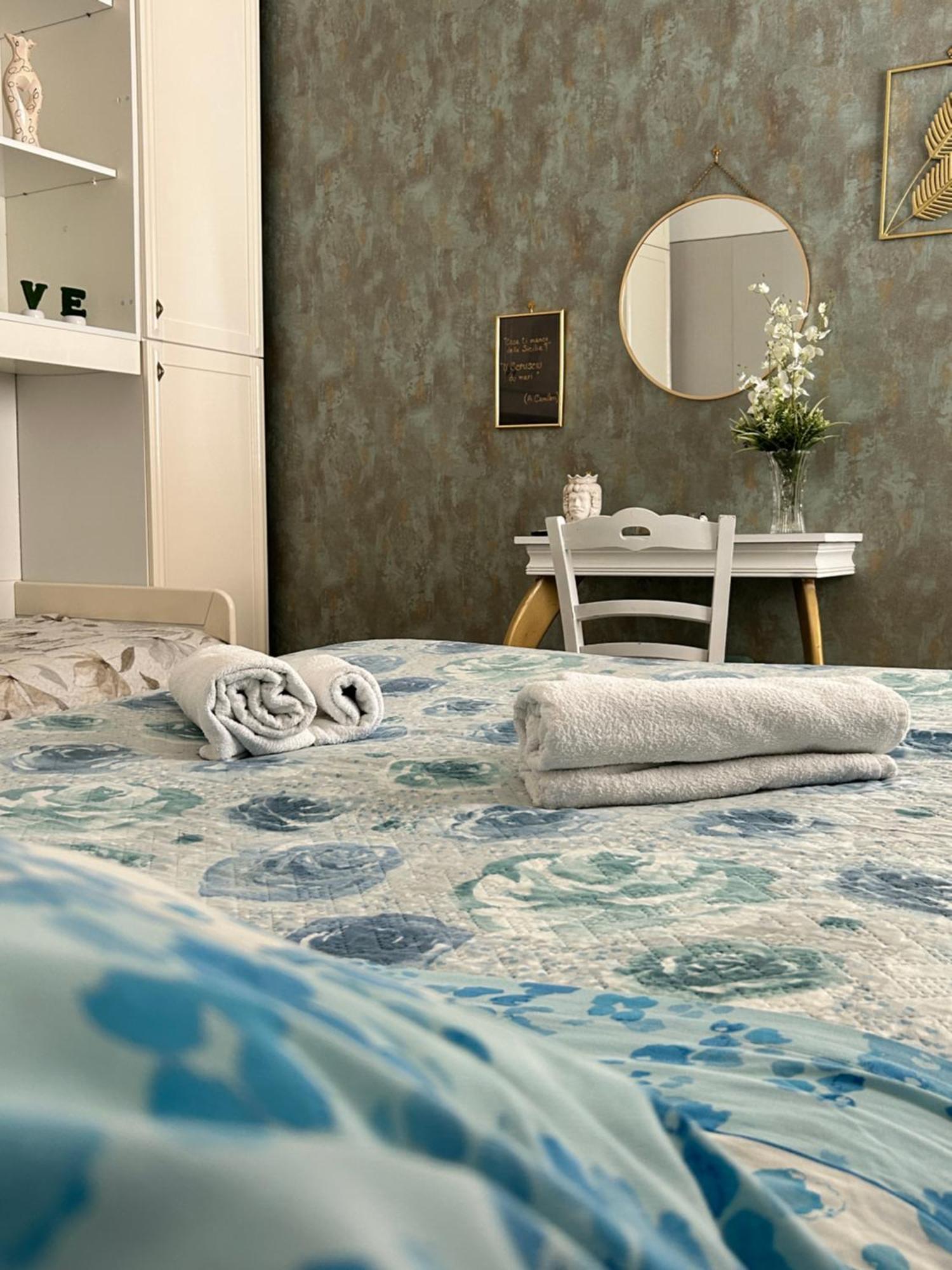 La Finestrella Apartment Giardina Gallotti Luaran gambar