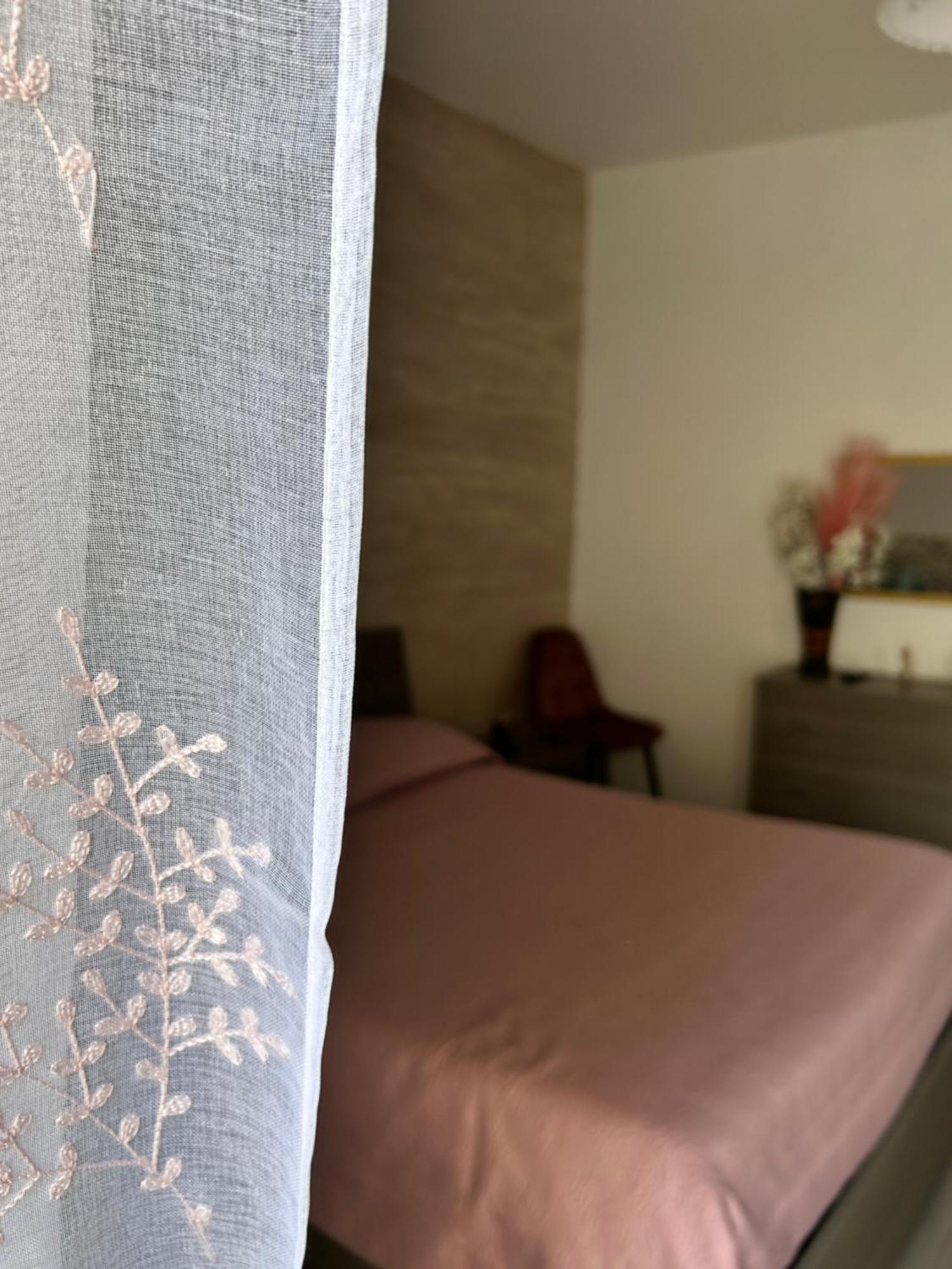 La Finestrella Apartment Giardina Gallotti Luaran gambar